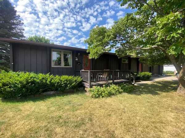 740 Burdick AVE, Ortonville, MN 56278