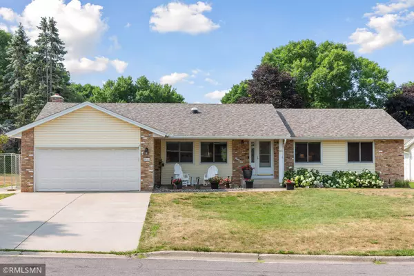 8011 W 107th ST, Bloomington, MN 55438