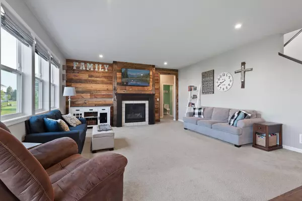 Anoka, MN 55303,603 Parkview CT