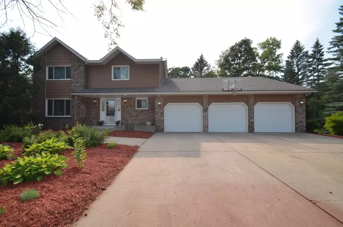 Eagan, MN 55123,960 Waterford DR W