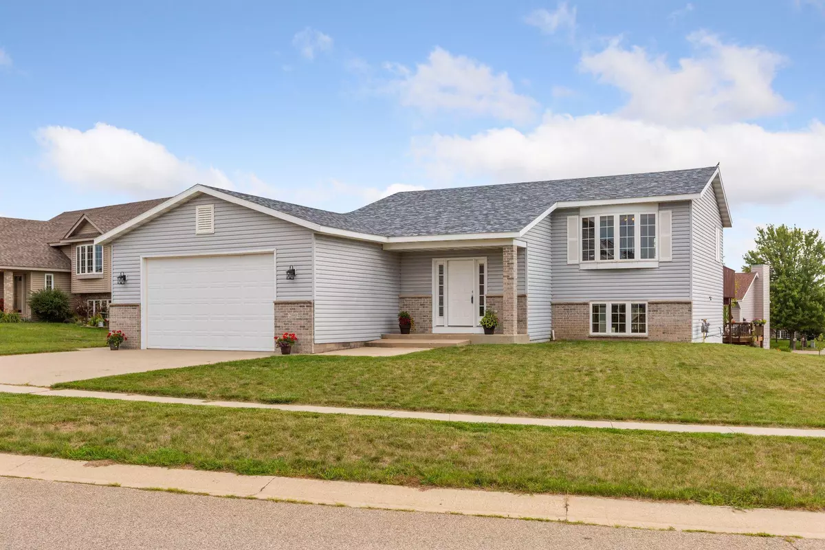 Kasson, MN 55944,2000 8th AVE NE