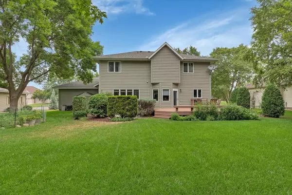 Saint Cloud, MN 56303,1212 Mill Creek CIR