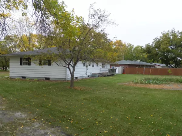 Barnesville, MN 56514,402 5th ST NE