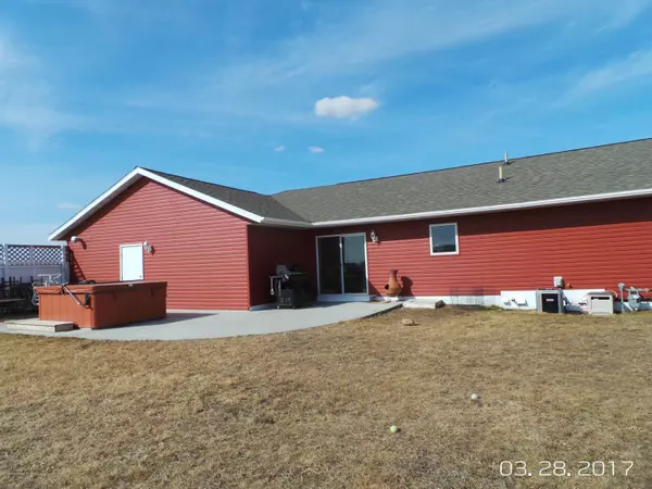 Perham, MN 56573,909 8th ST SW