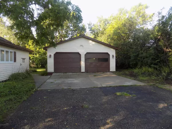 Henning, MN 56551,602 Holden AVE