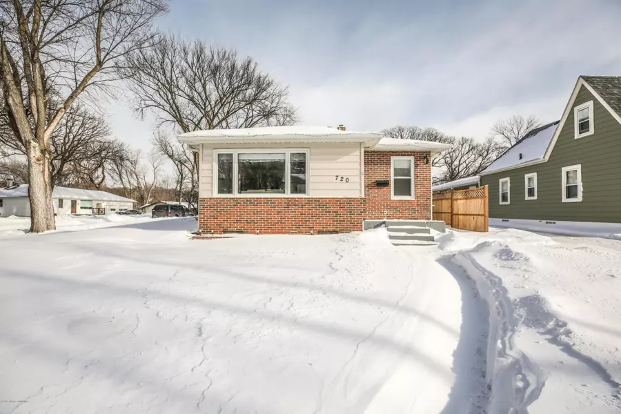 720 N Broadway, Fergus Falls, MN 56537