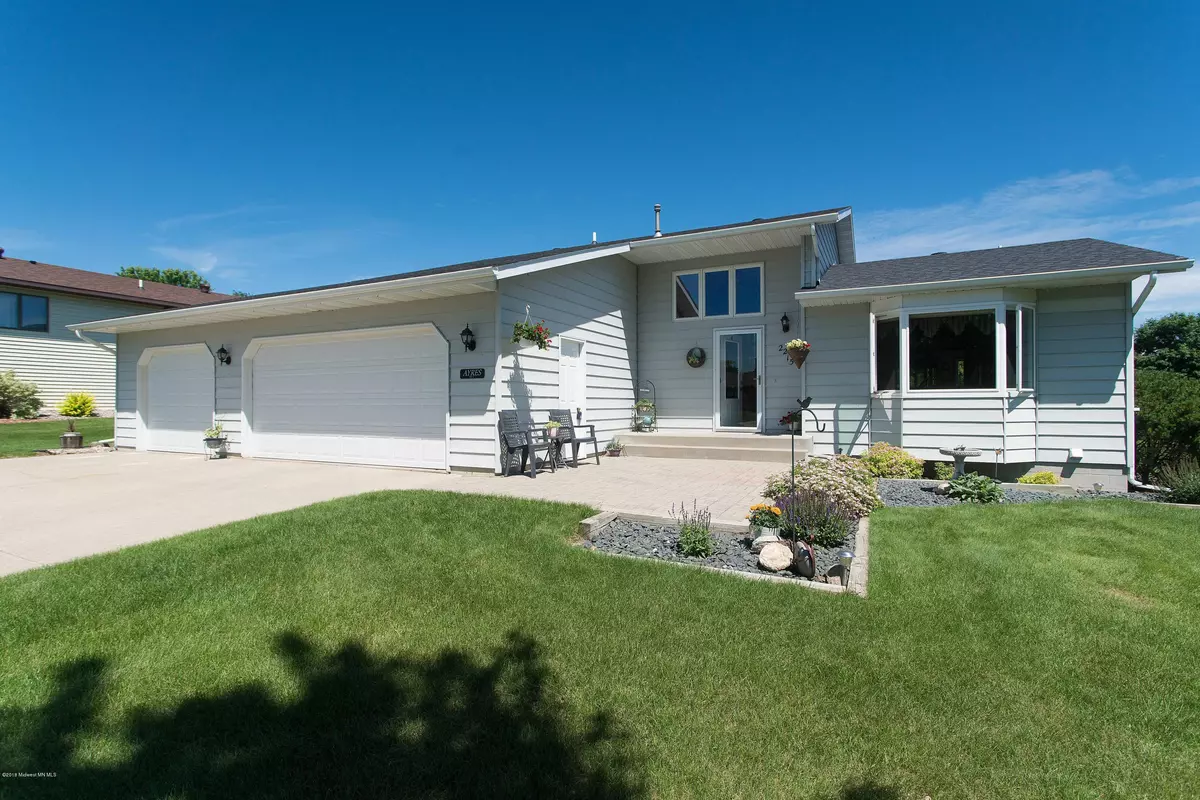 Fergus Falls, MN 56537,2215 Ridgewood DR