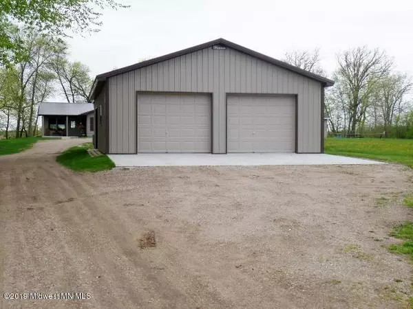 Dent, MN 56528,33351 Vics Beach RD