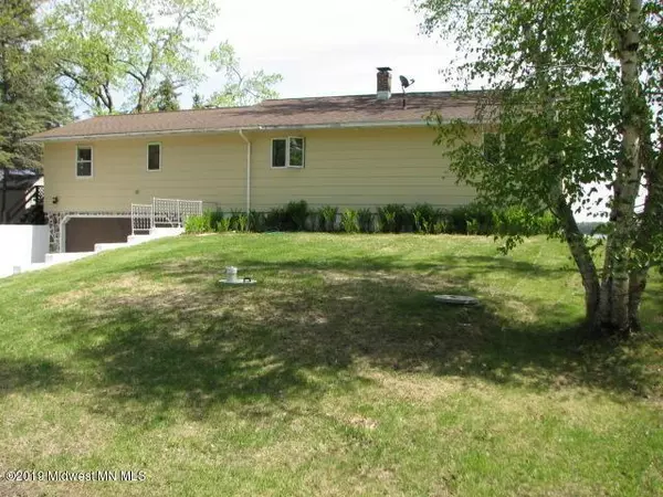 37810 N Little Mcdonald DR, Frazee, MN 56544