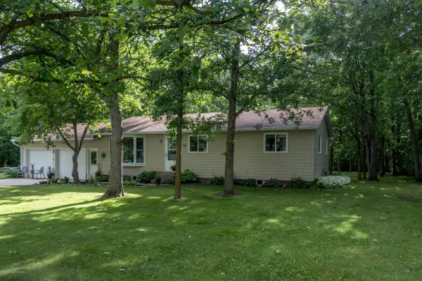 703 Wells AVE NW, Sebeka, MN 56477