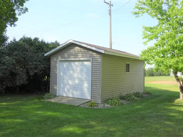 Barnesville, MN 56514,303 9th ST SE