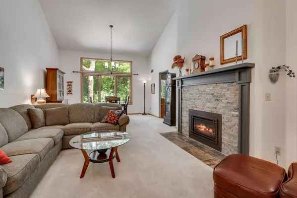 Eden Prairie, MN 55346,16386 Ellerdale LN