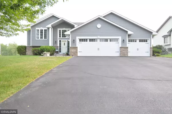 232 Arnica DR, Watertown, MN 55388