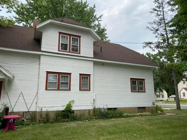 Cold Spring, MN 56320,517 1st ST S