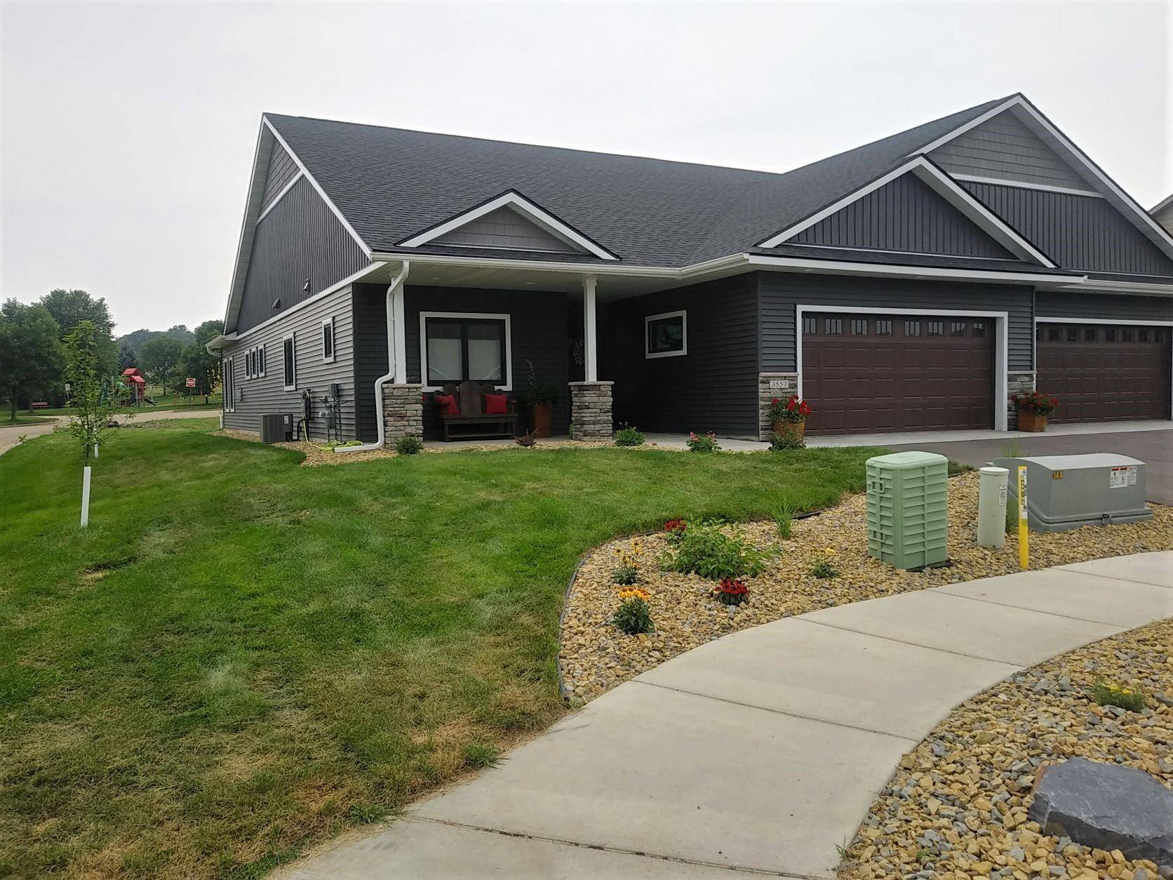 1164 Harris CT, Prescott, WI 54021