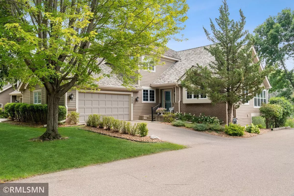 Minnetonka, MN 55343,5495 Butternut CIR