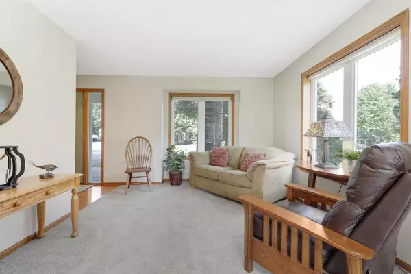 Burnsville, MN 55306,15009 Willa CT