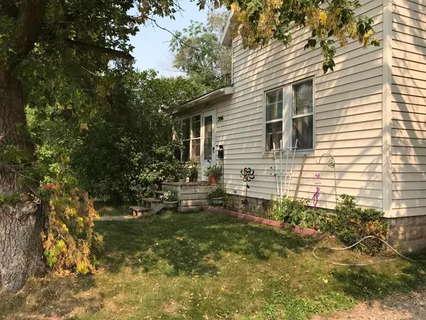 206 Union ST W, Detroit Lakes, MN 56501