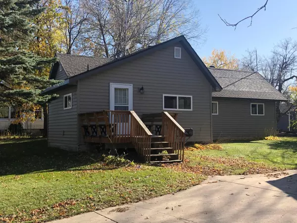 317 State ST E, Detroit Lakes, MN 56501