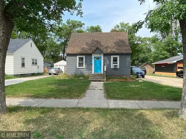 118 W 5th ST, Litchfield, MN 55355