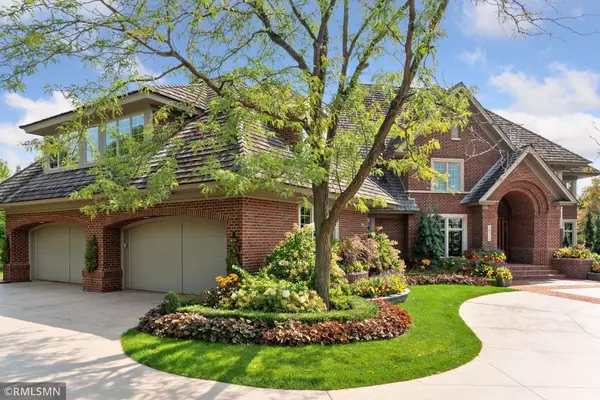 Eden Prairie, MN 55347,18313 Nicklaus WAY