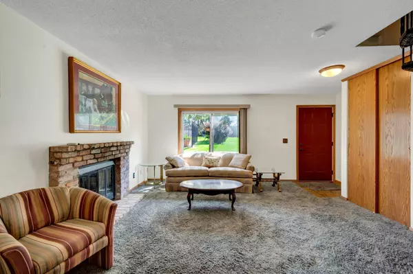 Saint Louis Park, MN 55416,2040 Ridge DR #11