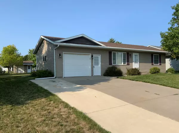 339 Countryside LN, Albany, MN 56307