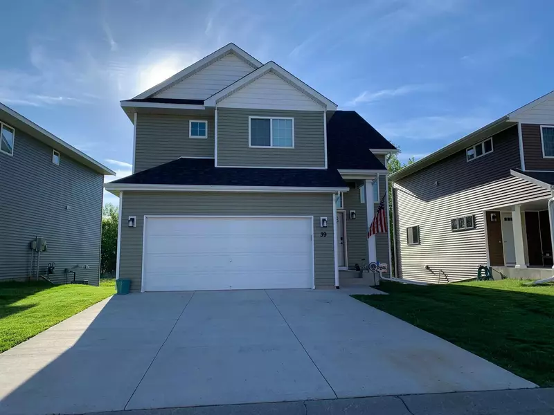 39 Benson TRL, North Mankato, MN 56003