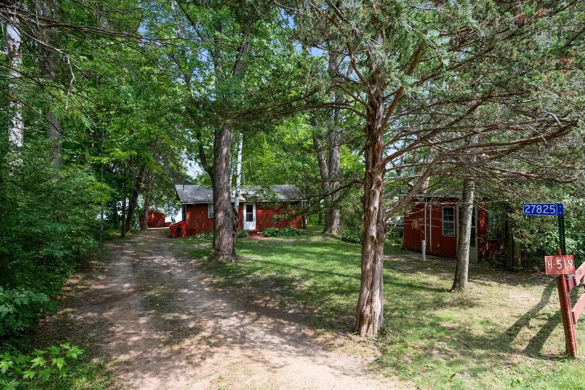 Lindstrom, MN 55045,27825 Lakelawn DR