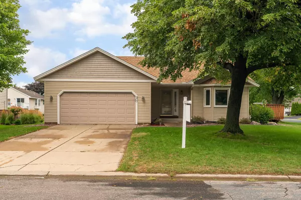 977 Ticonderoga TRL, Eagan, MN 55123