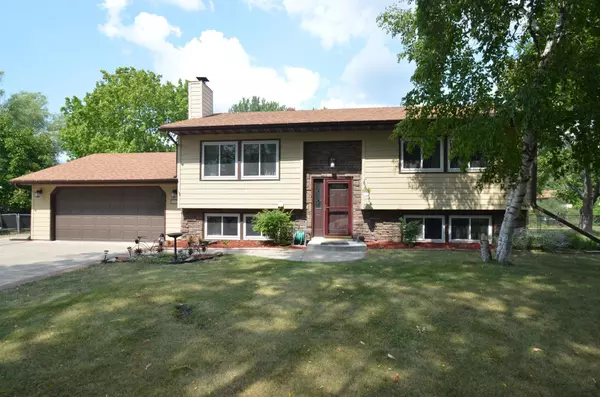 3337 116th AVE NW, Coon Rapids, MN 55433