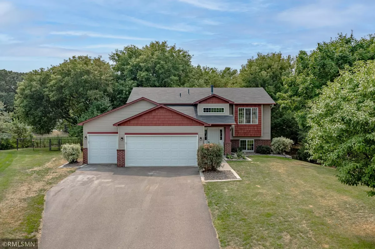 Brooklyn Park, MN 55443,10611 Kyle CT N