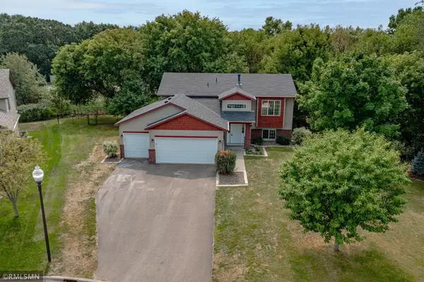 Brooklyn Park, MN 55443,10611 Kyle CT N