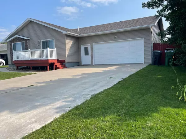 Worthington, MN 56187,2118 Castlewood DR