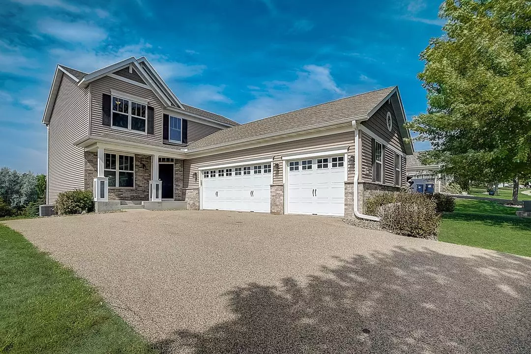 Lakeville, MN 55044,8901 196th ST W