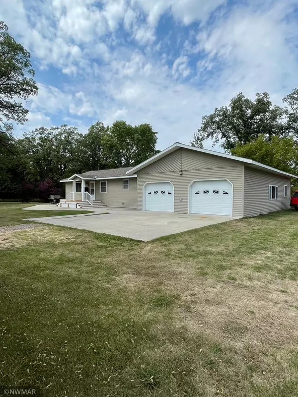 Greenbush, MN 56726,444 Poplar AVE W