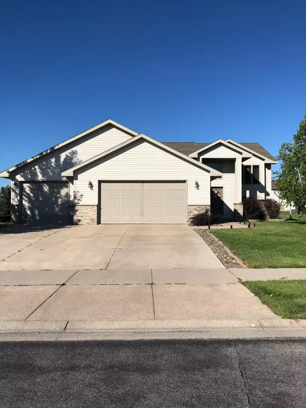 680 Juliet AVE, Clearwater, MN 55320