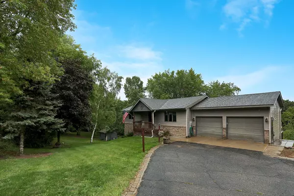 New London, MN 56273,19643 NE 71 ST