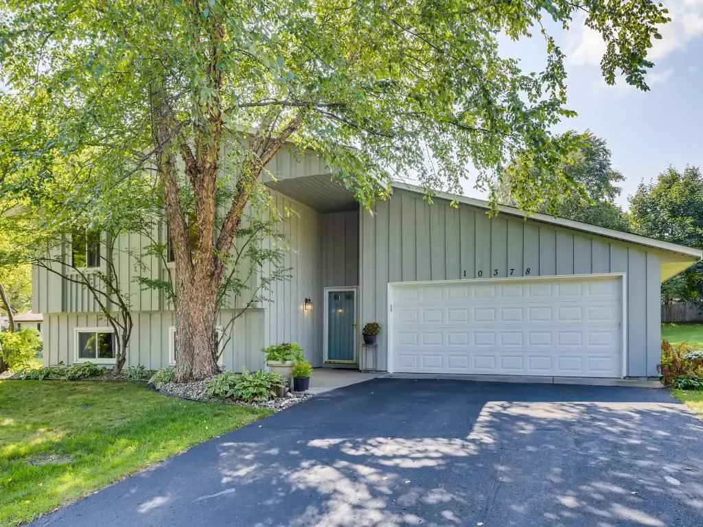 Eden Prairie, MN 55347,10378 Greyfield CT