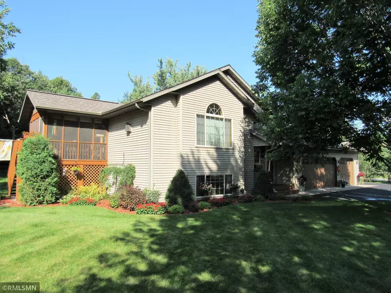 13983 Grand Oaks DR, Baxter, MN 56425