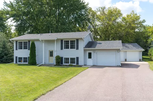 309 8th AVE NW, Waseca, MN 56093