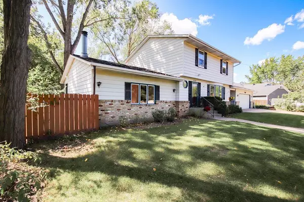 Shoreview, MN 55126,4735 Hodgson RD