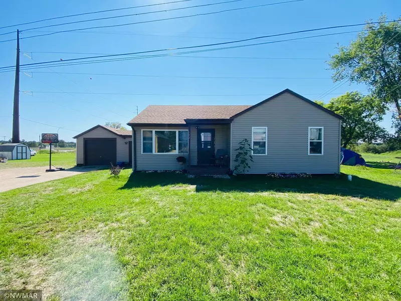 612 First ST NW, Cass Lake, MN 56633