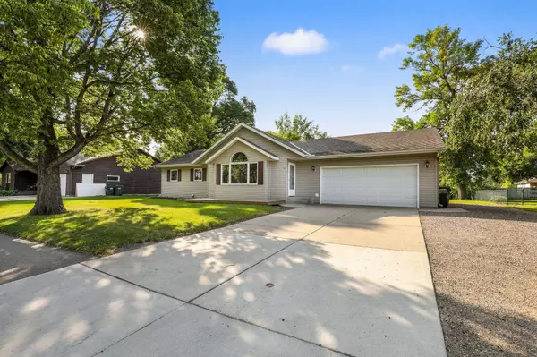 110 Century AVE SE, Hutchinson, MN 55350