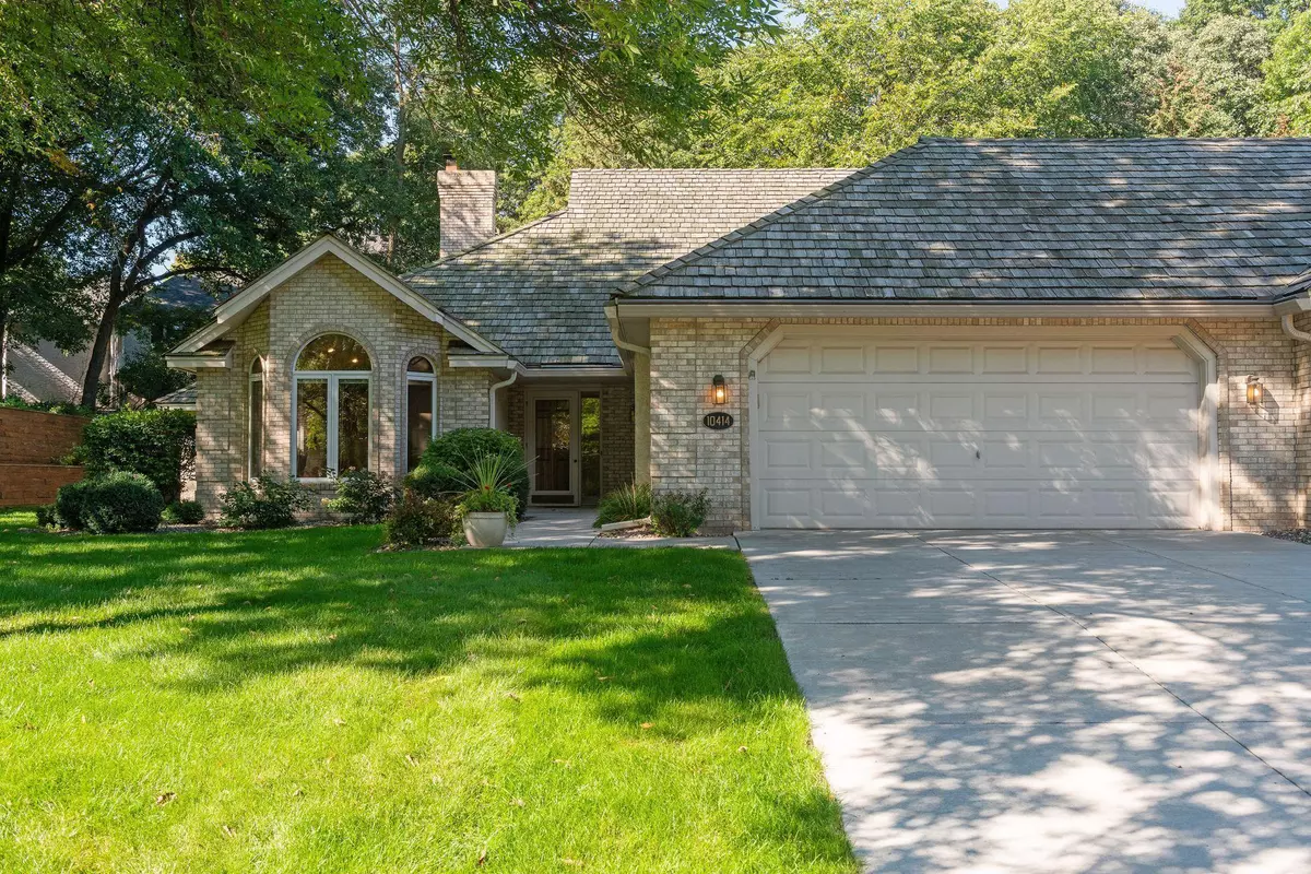 Eden Prairie, MN 55347,10414 Fawns WAY