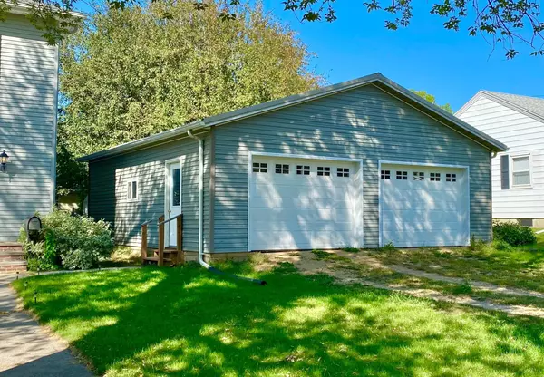 Wells, MN 56097,491 2nd ST NW