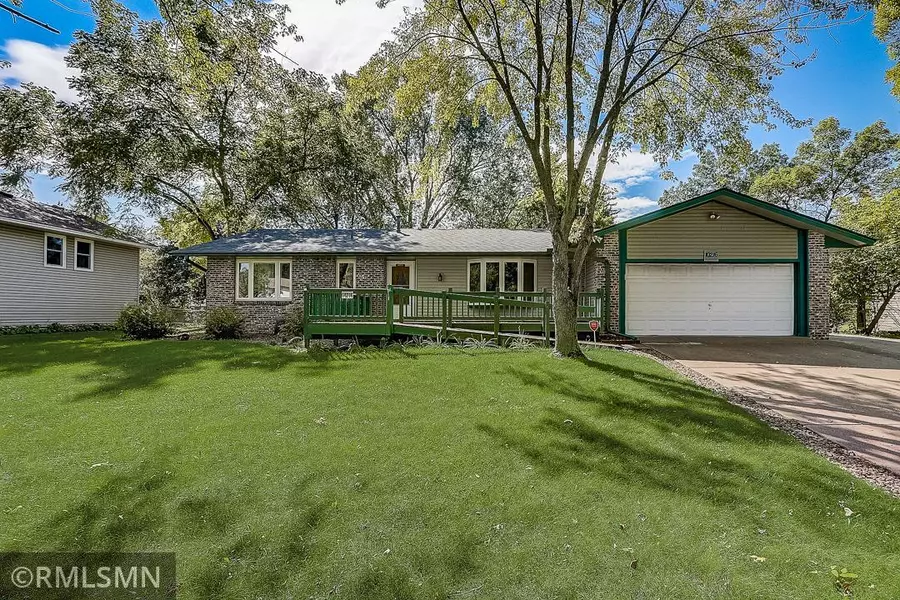 10216 Raven ST NW, Coon Rapids, MN 55433