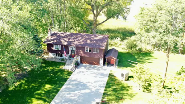 Alexandria, MN 56308,844 W Lake Cowdry RD NW