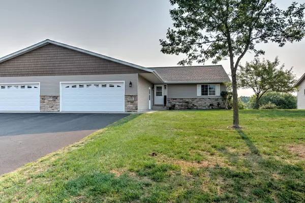 New Richmond, WI 54017,854 W Ridge CT #49