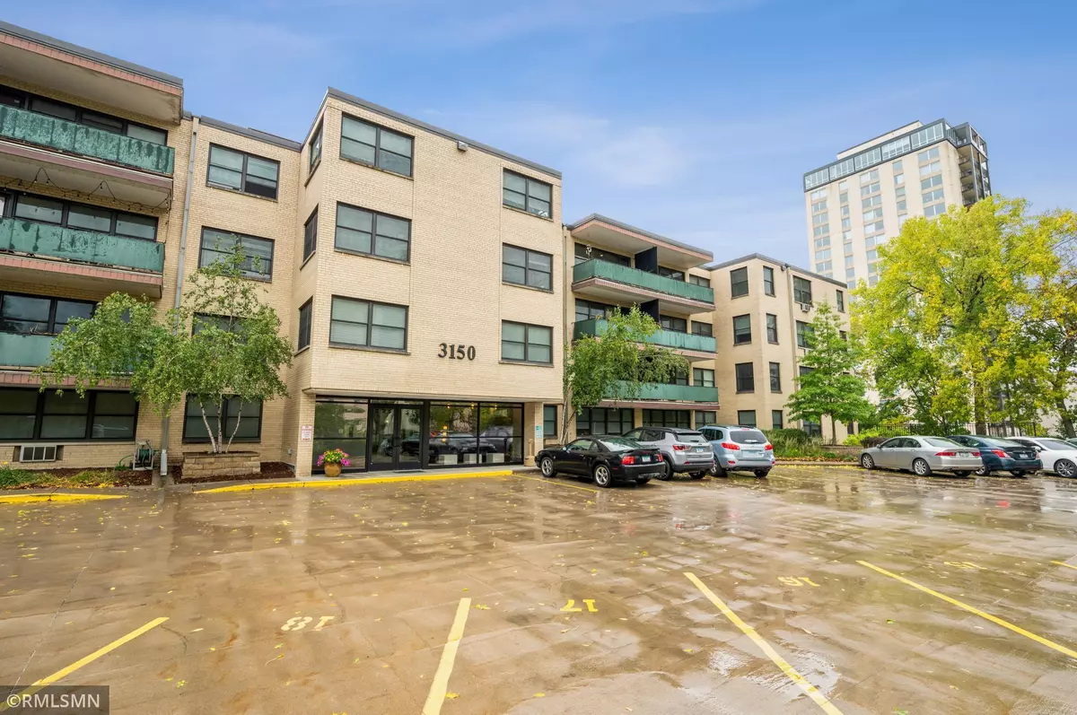 Minneapolis, MN 55416,3150 Excelsior BLVD #308